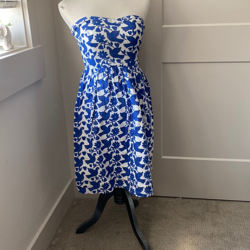 Blue and White Old Navy Strapless linen dress, size 4.